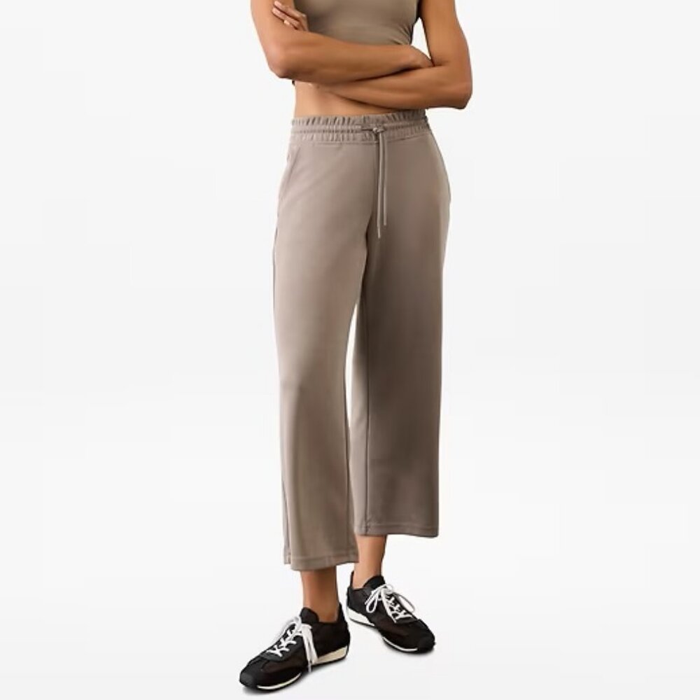 Athleta SeaSoft Crop Pant Pyrite | Size L | Excellent Condition